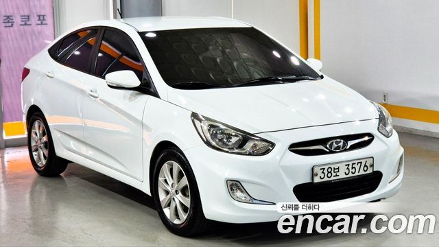 Hyundai Accent 2013 — photo 3