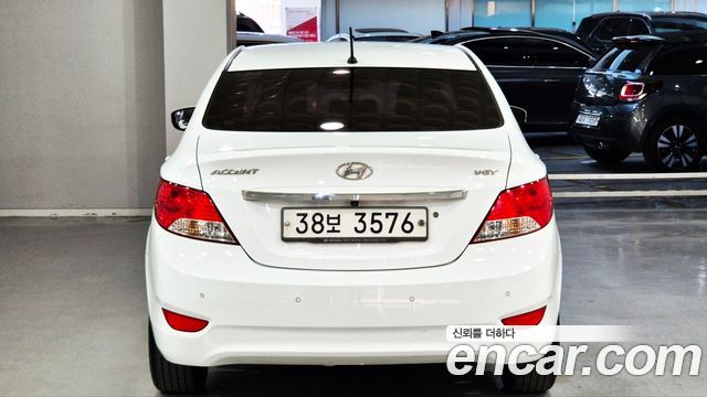 Hyundai Accent 2013 — photo 5