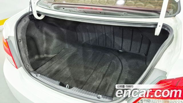 Hyundai Accent 2013 — photo 18