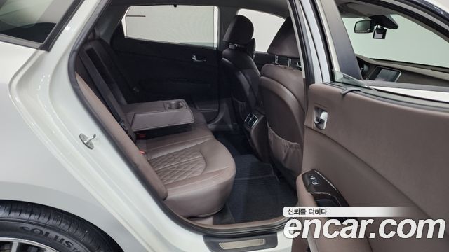 Kia K5 2019 — photo 12