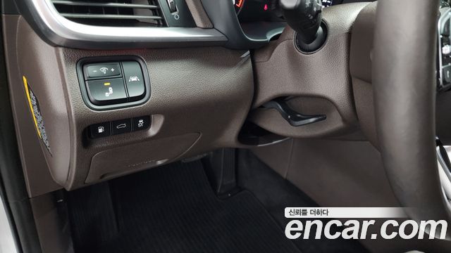 Kia K5 2019 — photo 14