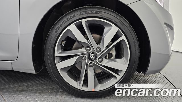 Hyundai AVANTE 2014 — photo 5