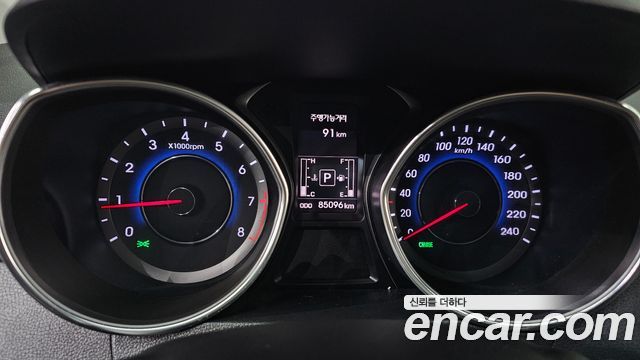 Hyundai AVANTE 2014 — photo 8