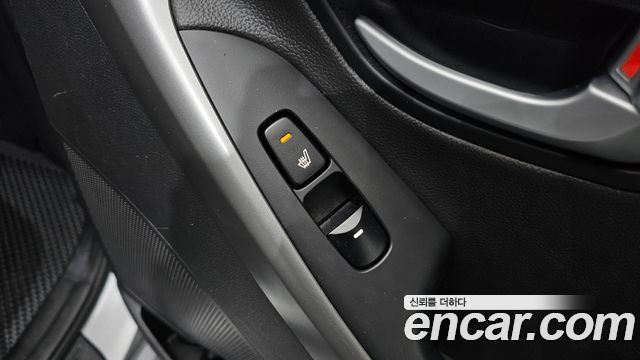 Hyundai AVANTE 2014 — photo 19
