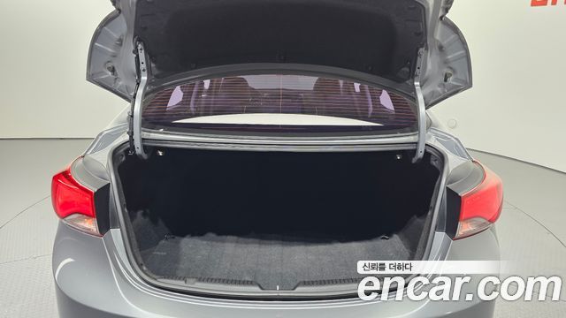 Hyundai AVANTE 2014 — photo 20