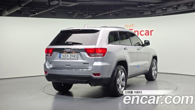 Jeep Cherokee 2011 — photo 2