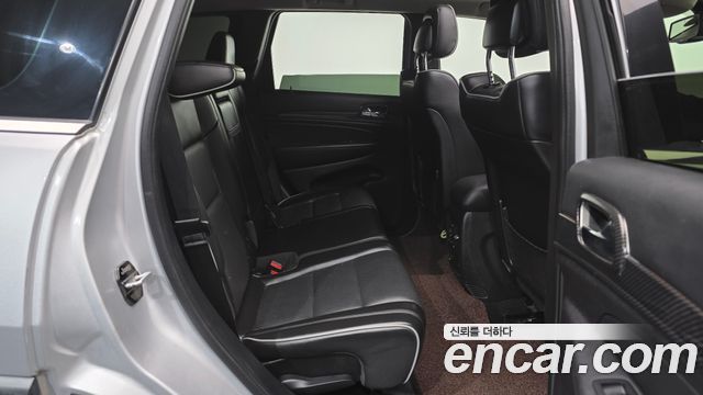 Jeep Cherokee 2011 — photo 12