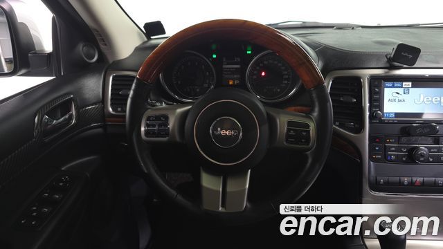 Jeep Cherokee 2011 — photo 13