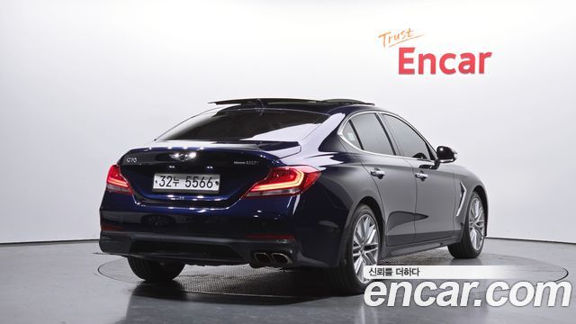 Genesis G70 2019 — photo 2
