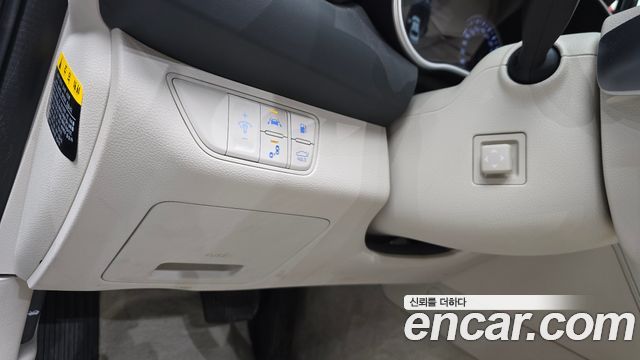 Genesis G70 2019 — photo 14