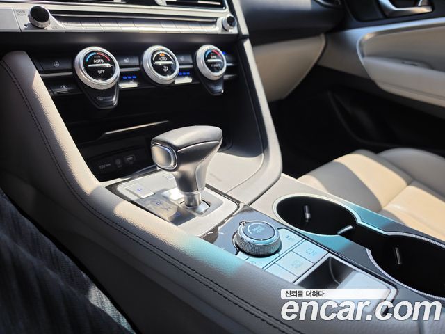 Genesis G70 2019 — photo 13