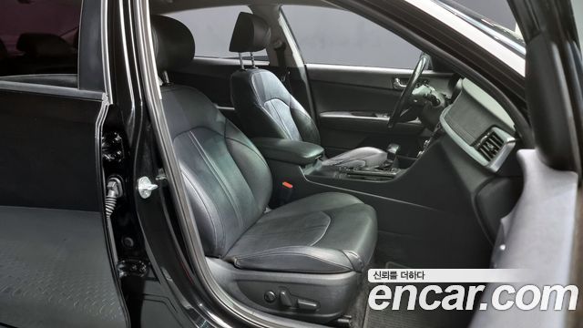 Kia K5 2019 — photo 10