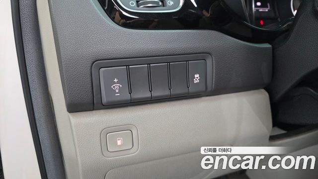 Kia Canival 2015 — photo 13