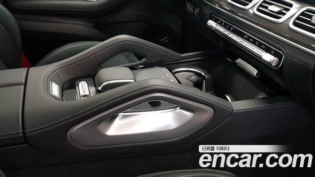 Mercedes-Benz GLE-Class 2026 — photo 9