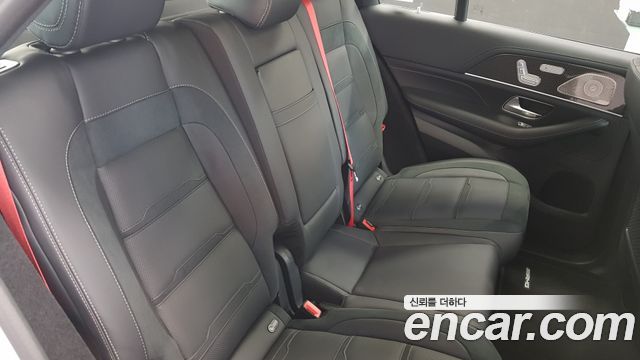 Mercedes-Benz GLE-Class 2026 — photo 10