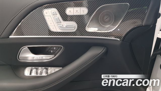 Mercedes-Benz GLE-Class 2026 — photo 15