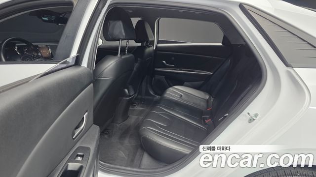 Hyundai AVANTE 2021 — photo 11