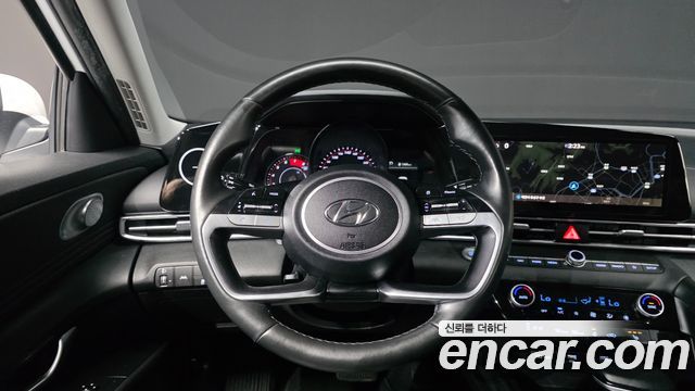 Hyundai AVANTE 2021 — photo 17