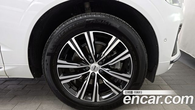 Volvo XC60 2022 — photo 5