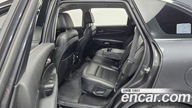 Kia Sorento 2016 — photo 11