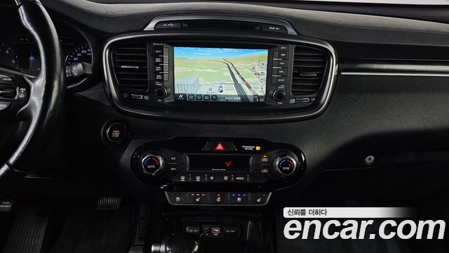 Kia Sorento 2016 — photo 16