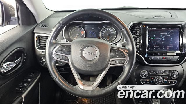 Jeep Cherokee 2021 — photo 13