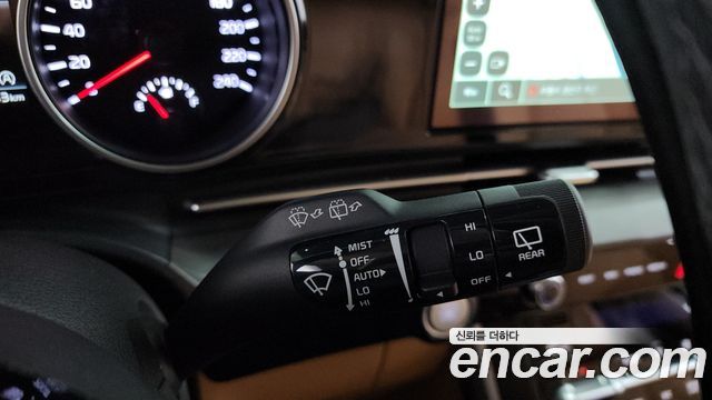 Kia Canival 2022 — photo 14