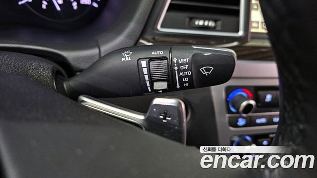 Genesis G80 2018 — photo 18