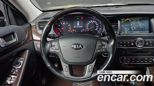 Kia K7 2016 — photo 14