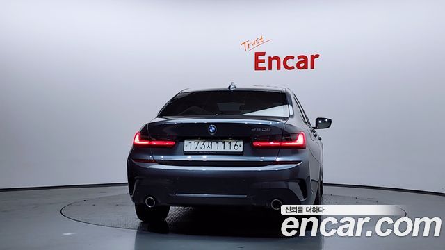 BMW 3-Series 2020 — photo 4
