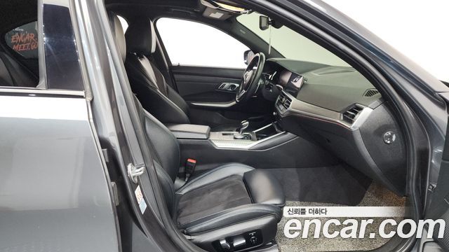 BMW 3-Series 2020 — photo 11