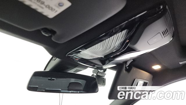 BMW 3-Series 2020 — photo 18