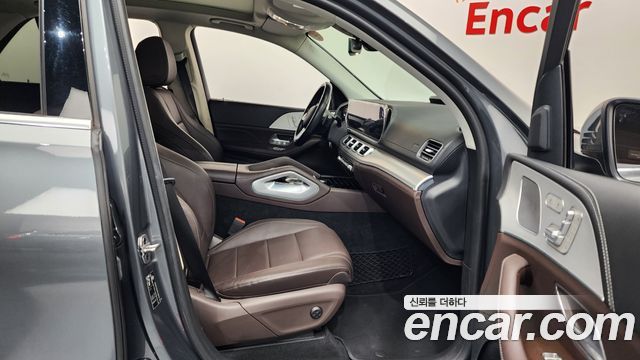 Mercedes-Benz GLE-Class 2021 — photo 11