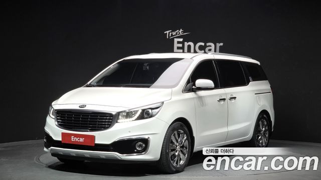 Kia Canival 2018 — photo 1