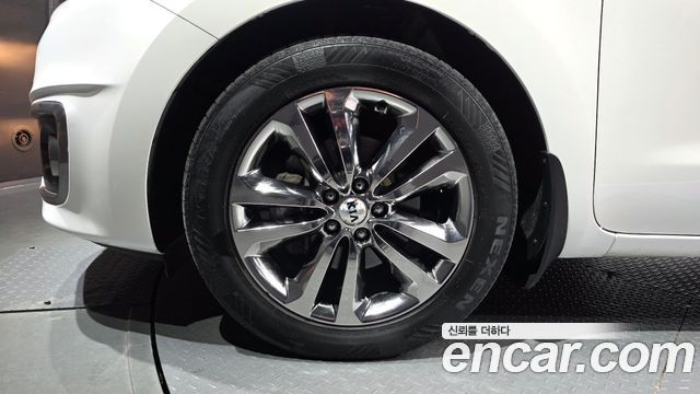 Kia Canival 2018 — photo 5