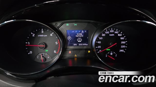 Kia Canival 2018 — photo 8