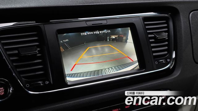 Kia Canival 2018 — photo 15