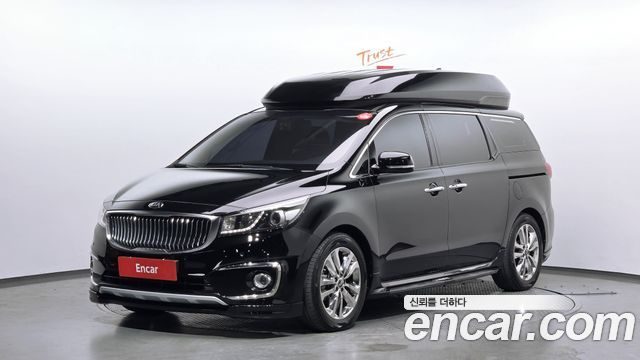 Kia Canival 2015 — photo 1
