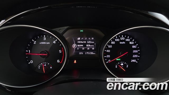 Kia Canival 2015 — photo 8