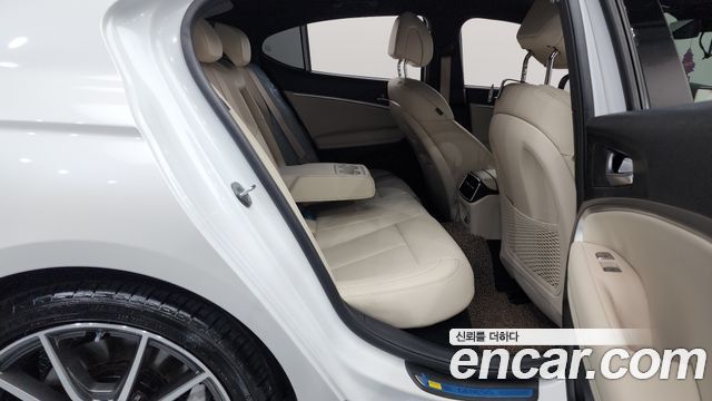 Genesis G70 2024 — photo 12
