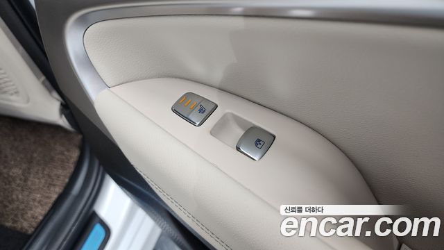 Genesis G70 2024 — photo 18