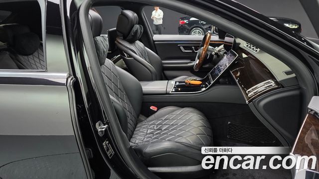 Mercedes-Benz S-Class 2021 — photo 10