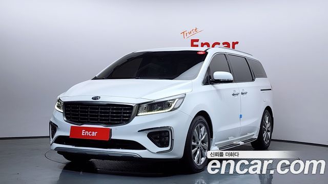 Kia Canival 2020 — photo 1