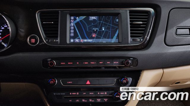 Kia Canival 2020 — photo 15