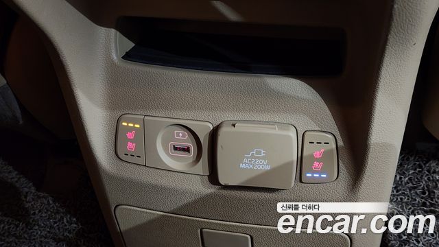 Kia Canival 2020 — photo 18