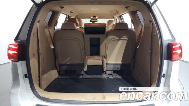 Kia Canival 2020 — photo 20