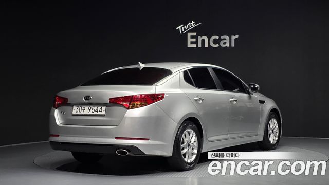 Kia K5 2011 — photo 2
