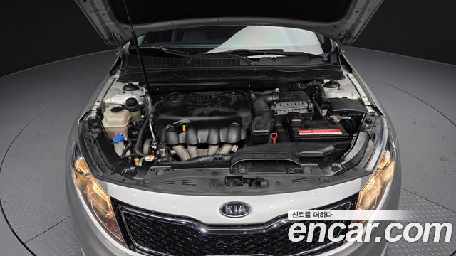 Kia K5 2011 — photo 6