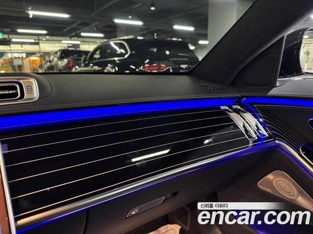 Mercedes-Benz S-Class 2022 — photo 11