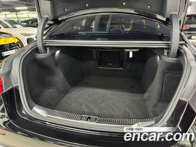 Mercedes-Benz S-Class 2022 — photo 17